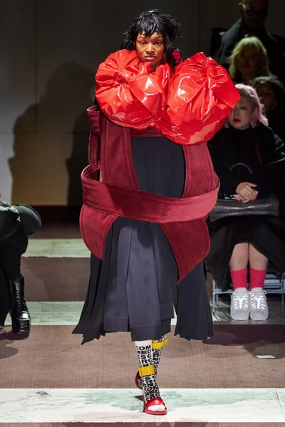 Look 17